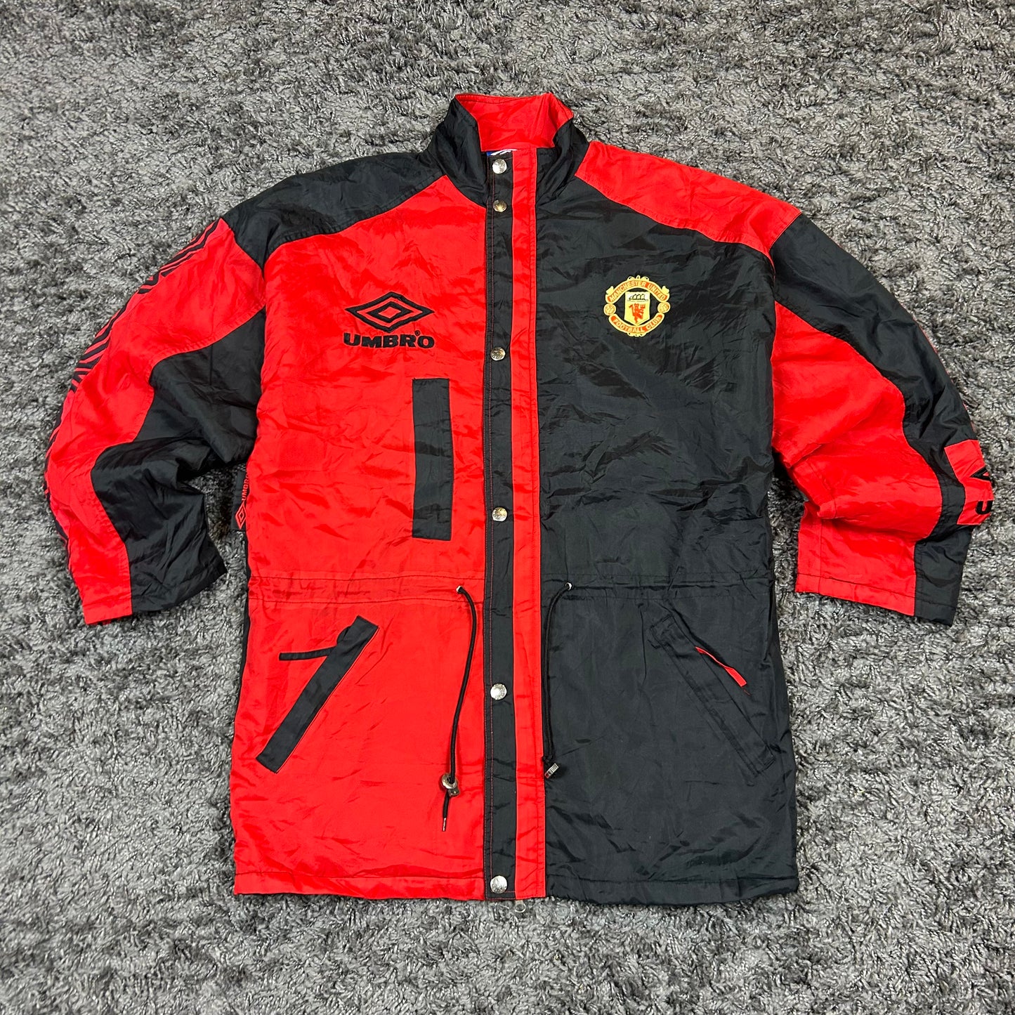 Manchester United 90s Mantel