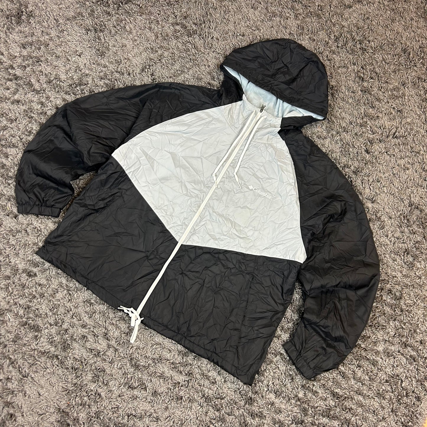 Columbia windbreaker