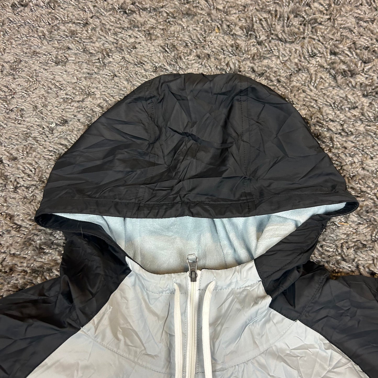 Columbia windbreaker