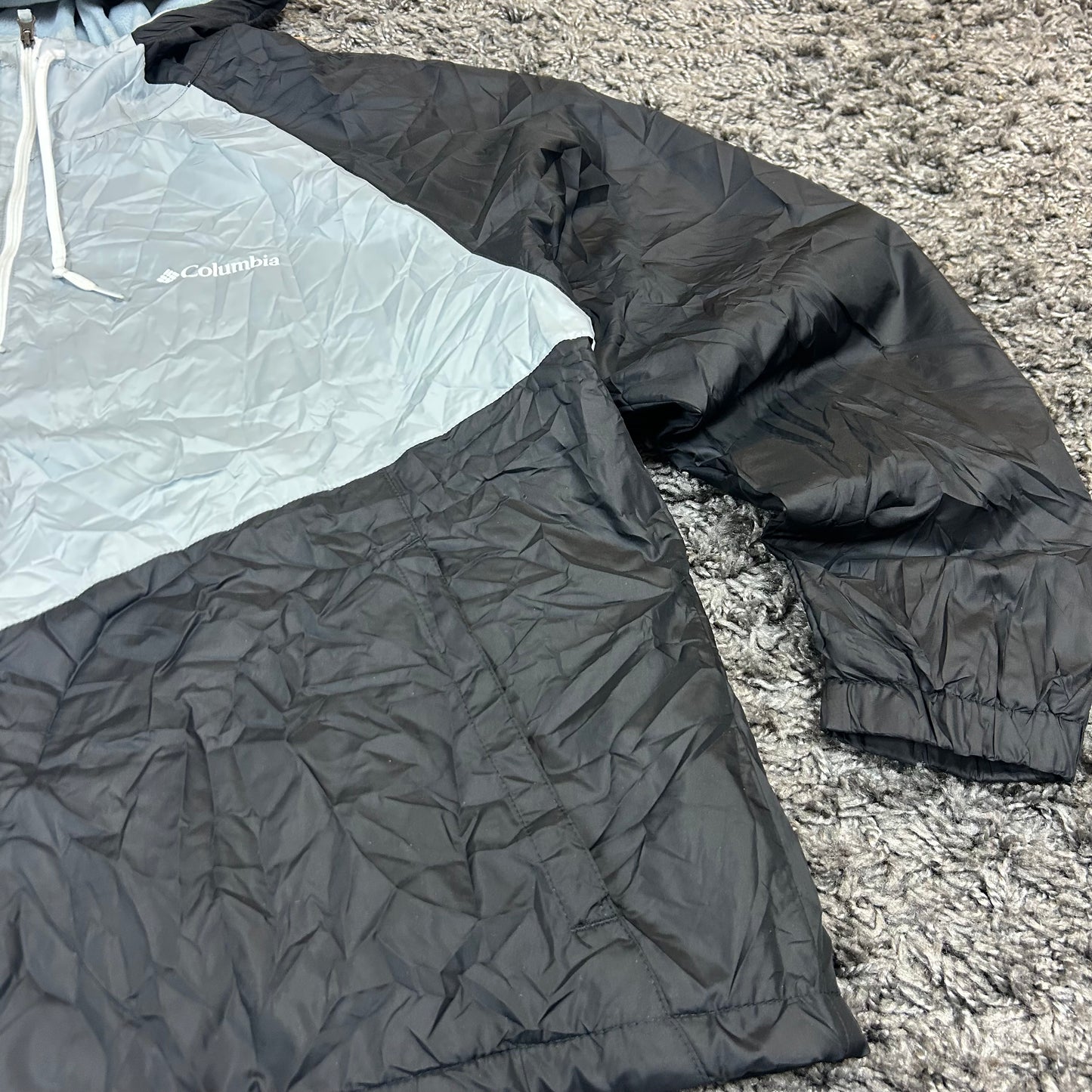 Columbia windbreaker