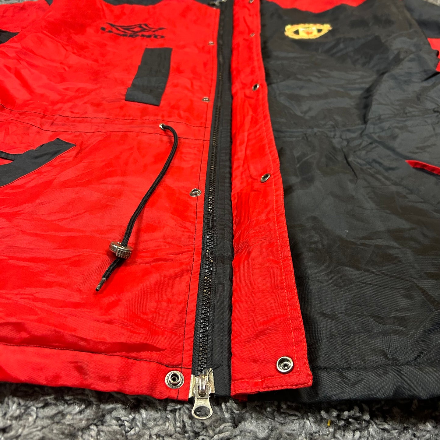 Manchester United 90s Mantel