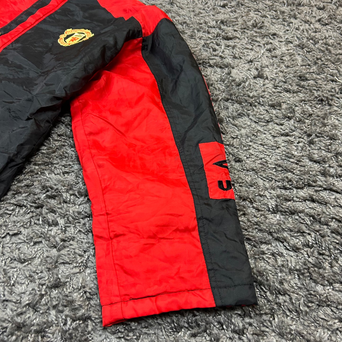 Manchester United 90s Mantel