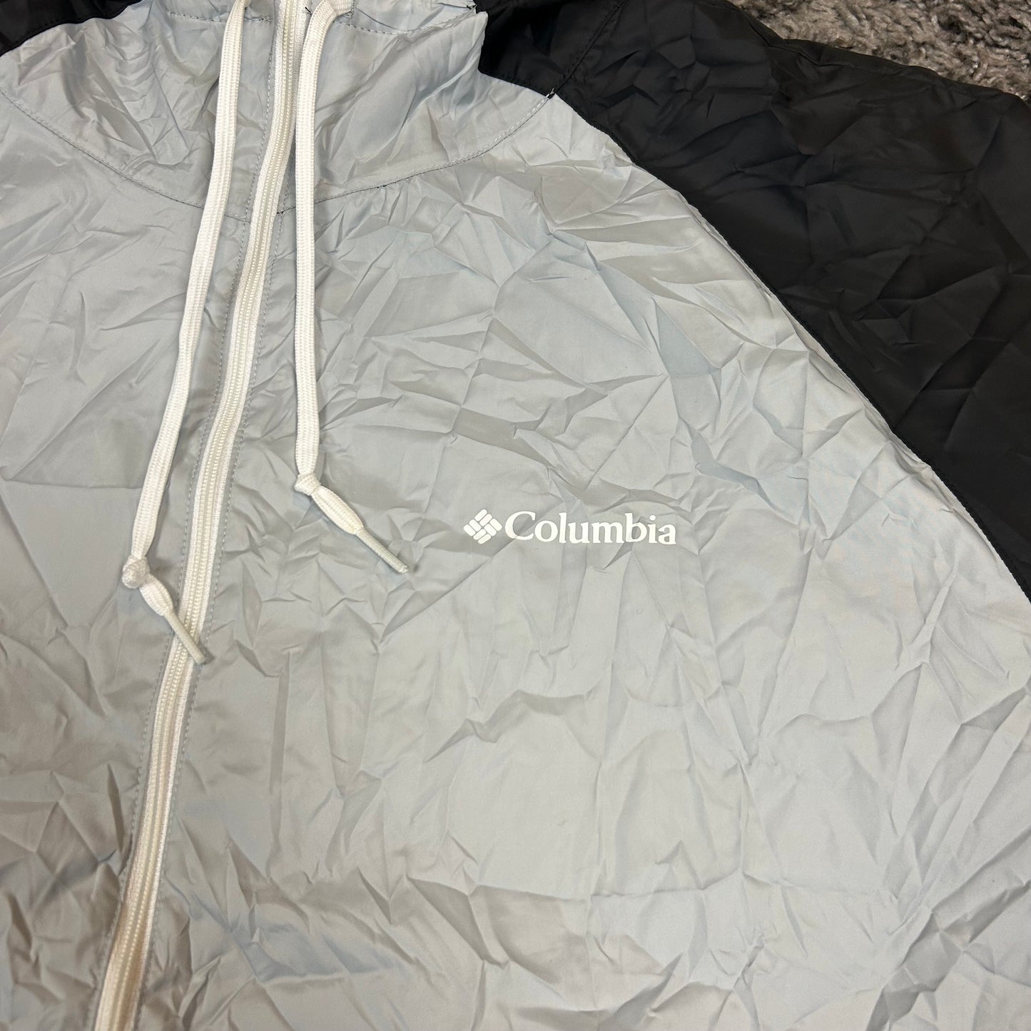 Columbia windbreaker